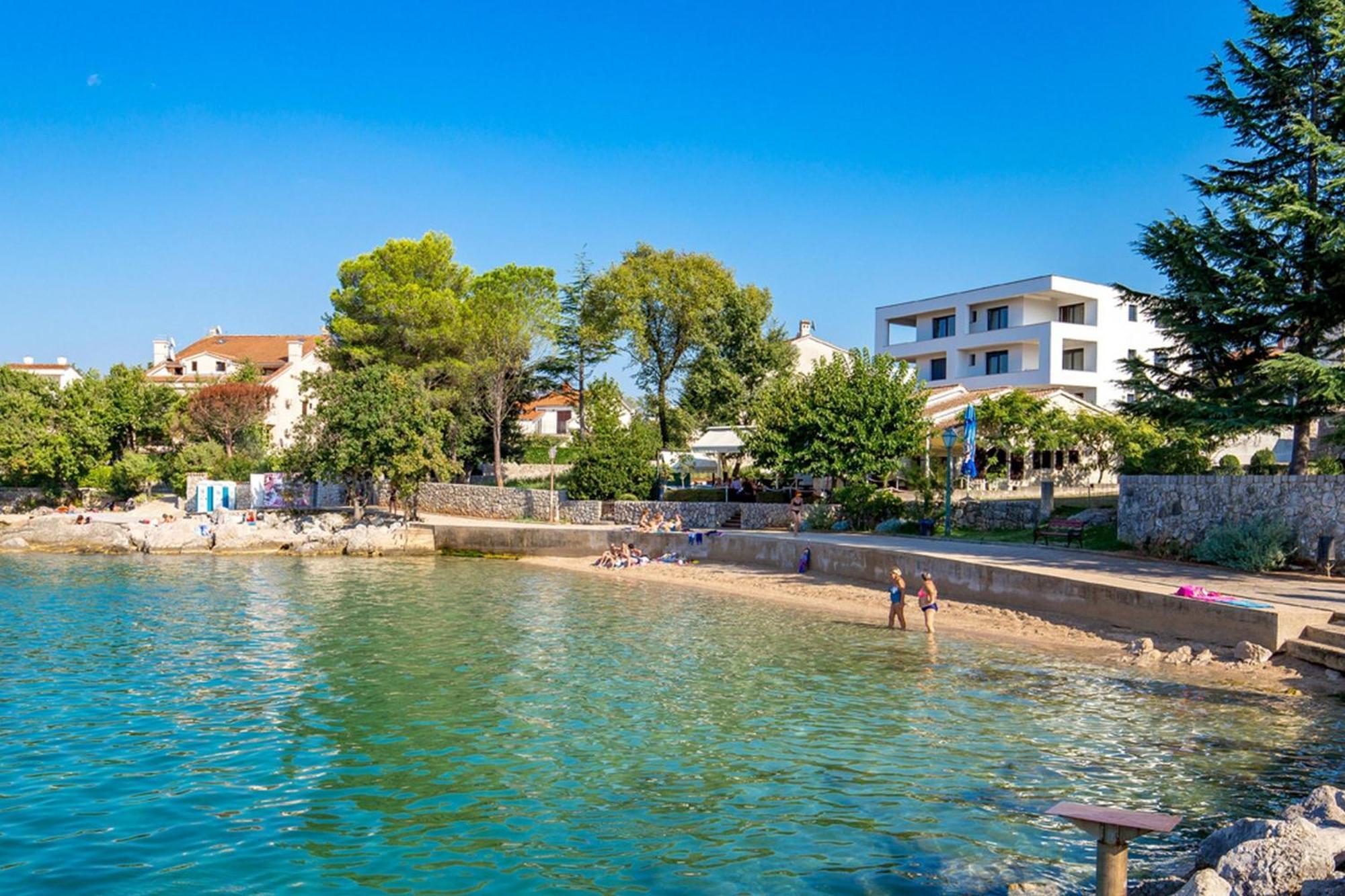 Apartments Brankica Island - Happy Rentals Vantacići Exterior foto